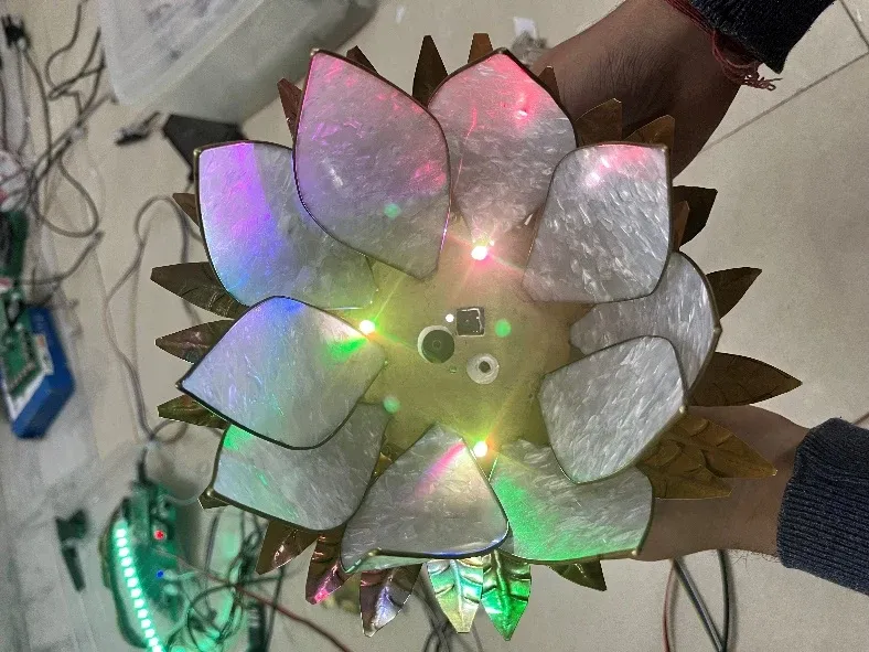 RGB and thermal camera sensors integrated into one of the tree’s flower housings